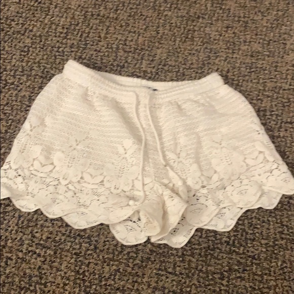 Abercrombie & Fitch Pants - ABERCROMBIE & FITCH LACE SHORTS
